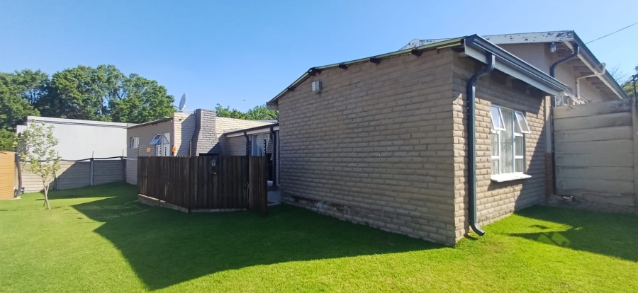 5 Bedroom Property for Sale in Morelig Free State